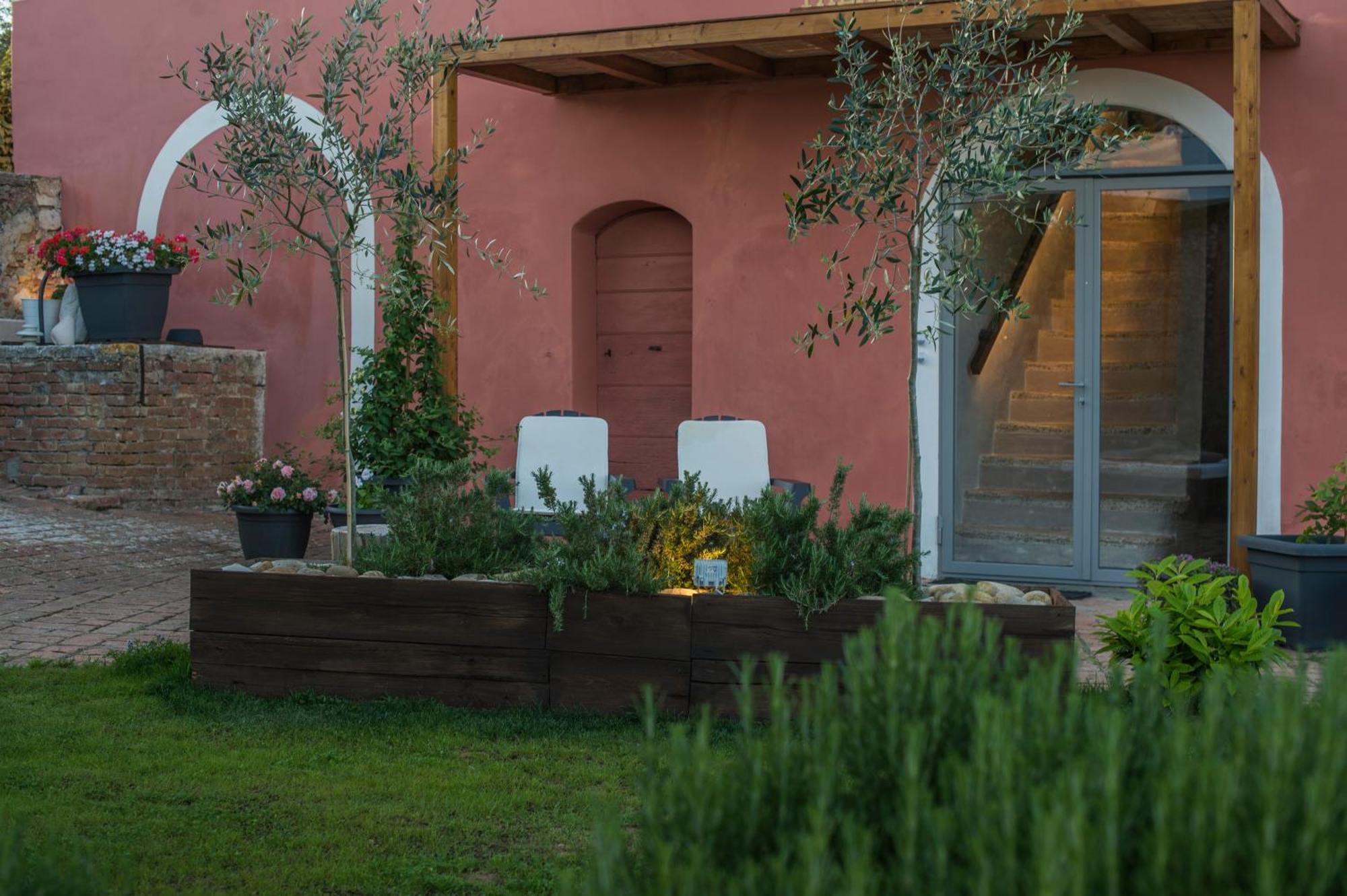 Palazzo Del Papa Country Suites Siena Exterior photo