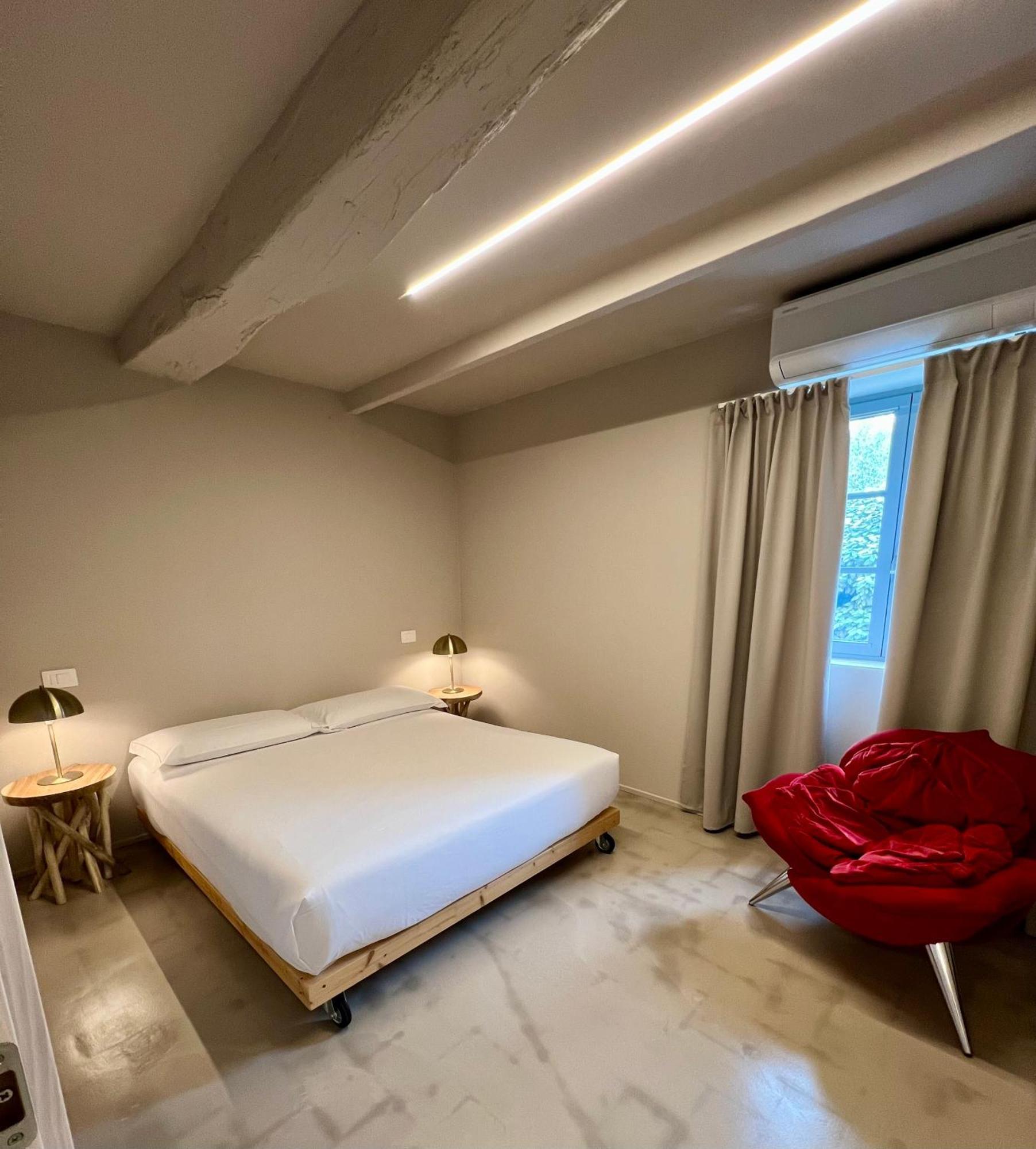 Palazzo Del Papa Country Suites Siena Exterior photo